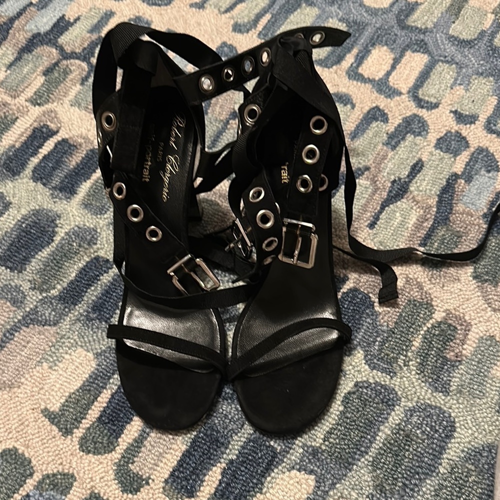 Robert Clergerie Black Heels with Buckle and Eyelet Accents